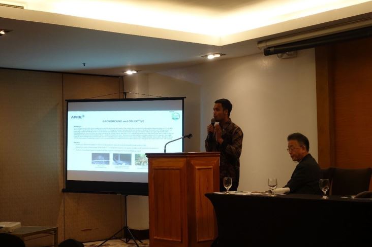 Conservation Supervisor RER Mendapat Penghargaan di Asian Wetland Symposium ke-10